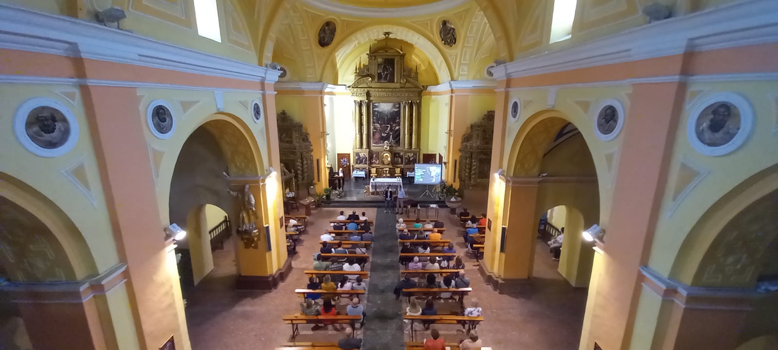 #LaCátedraSobreRuedas – Iglesia de San Pedro (Sabiñán)